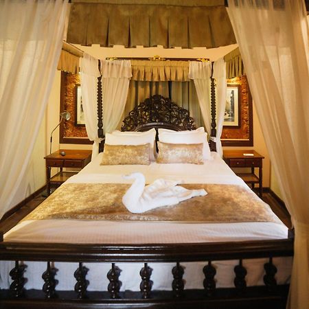 Casa Menezes - A Heritage Goan Homestay Бамболім Екстер'єр фото