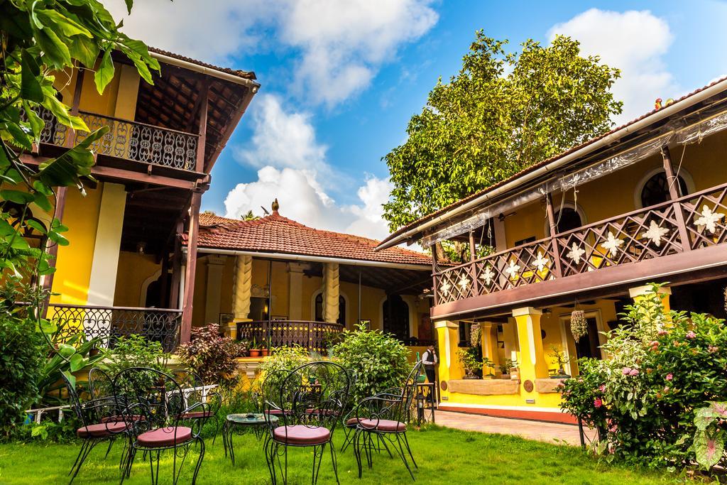 Casa Menezes - A Heritage Goan Homestay Бамболім Екстер'єр фото