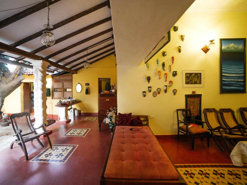 Casa Menezes - A Heritage Goan Homestay Бамболім Екстер'єр фото