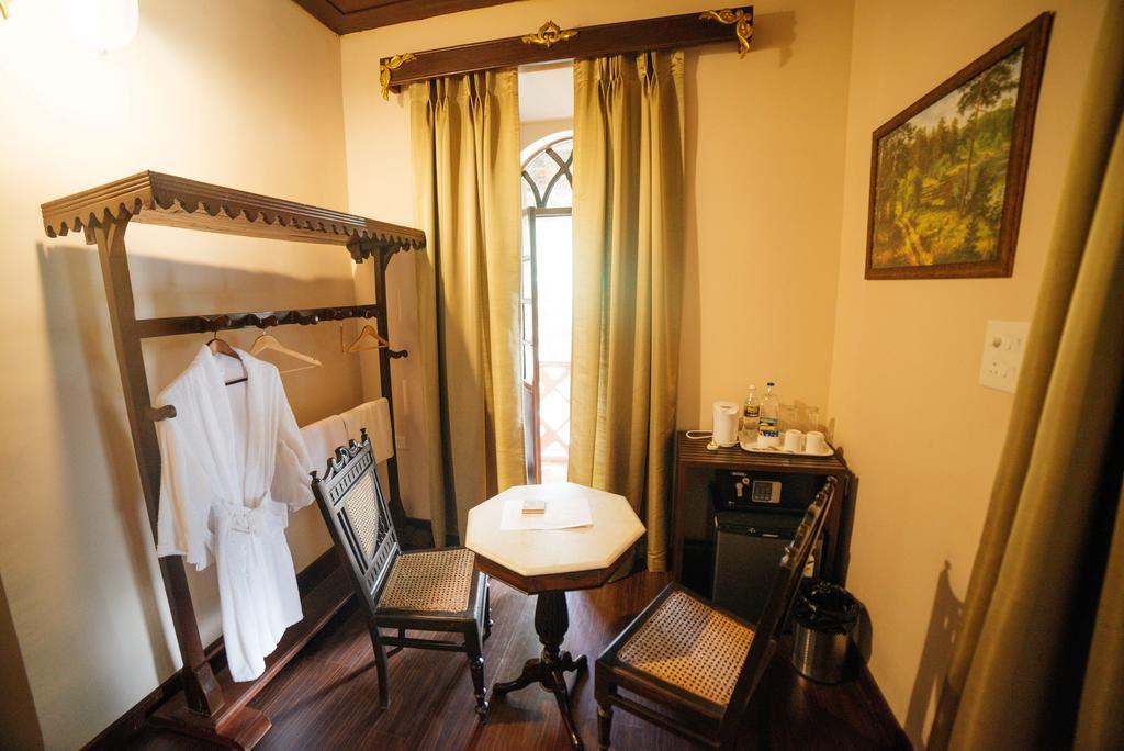 Casa Menezes - A Heritage Goan Homestay Бамболім Екстер'єр фото