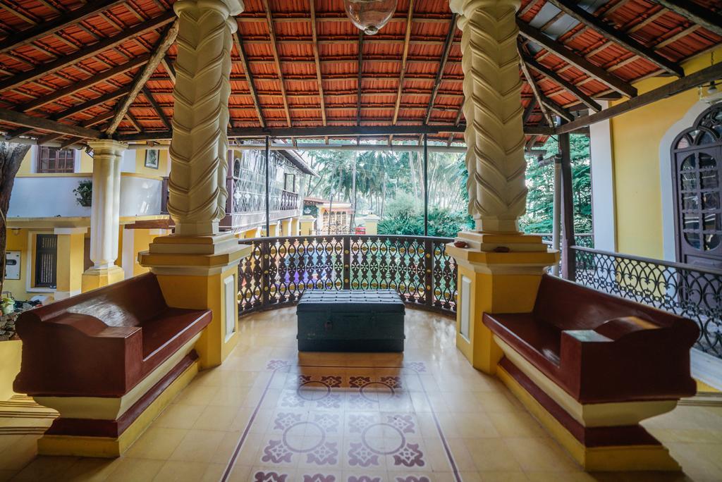 Casa Menezes - A Heritage Goan Homestay Бамболім Екстер'єр фото